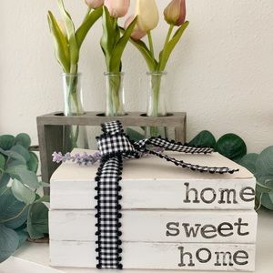 Home Sweet Home Decorative Book Stack